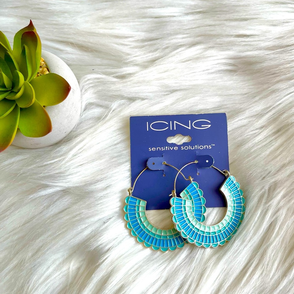 NWT Icing Hoop Boho Teal Ombré Earrings
